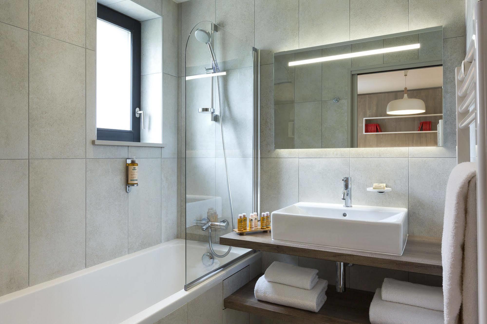 De L'héliopic Appart hôtel 4*